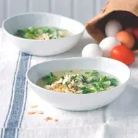 Polévka stracciatella