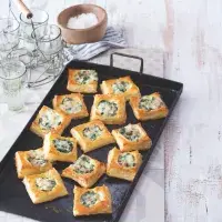 Polštářky se šunkou, sýrem a špenátem