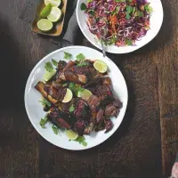 Pomalu pečená hovězí žebra