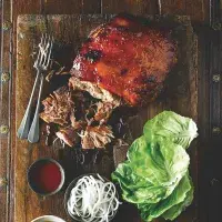 Pomalu pečené vepřové ramínko po korejsku Pomalu pečené vepřové ramínko po korejsku