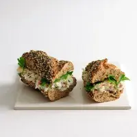 Tvarohová pomazánka s kedlubnami a ředkvičkami