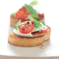 Sendvič rajčata & mozzarella Sendvič rajčata & mozzarella