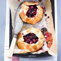 Křupavé koláče s rebarborou