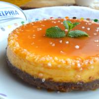 Amaretto cheesecake se slaným karamelem