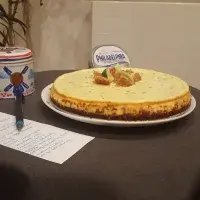 Limetkový cheesecake s bílou čokoládou a s vaflemi Limetkový cheesecake s bílou čokoládou a s vaflemi