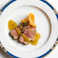 Pečené kačacie prsia s pomarančovou omáčkou