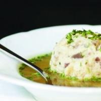 Speckknoedlsuppe