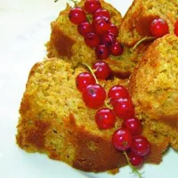 Špaldový mrkvovo-zázvorový koláč s ořechy