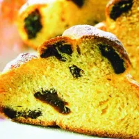 Vánočka se sušenými švestkami