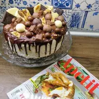 Narozeninový smetanový dort s čokoládou