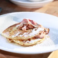 LÍVANCE S JAVOROVÝM SIRUPEM A SE SLANINOU