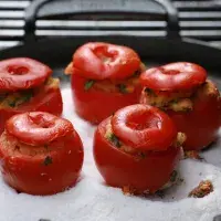 PLNĚNÁ GRILOVANÁ RAJČATA