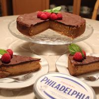 Karamelový cheesecake s malinami a mátou Karamelový cheesecake s malinami a mátou