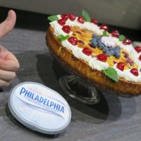 Pečený cheescake s višňami a s datlami