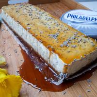 Makovo-citrónový cheesecake s levandulí Makovo-citrónový cheesecake s levandulí