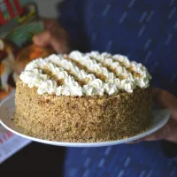 Ořechový smetanový dort