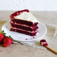 7 triků, jak upéct dokonale vláčný dort