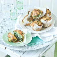 Velikonoční nádivkové muffiny jsou skvělým pohoštěním pro koledníky, na kterém si pochutnají a nezamažou si ruce