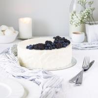 Lahodné máslové krémy, které sluší nejen dortům: Naučte se cukráři oblíbený swiss meringue buttercream