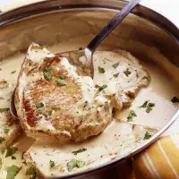 Vepřové plátky na smetaně