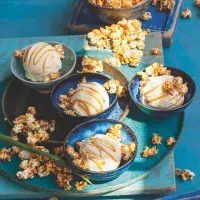 Kukuřičná zmrzlina s karamelovým popcornem