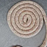 Vinná klobása na černém pivě