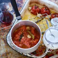 Jak připravit domácí kečup z pečených rajčat