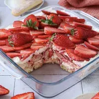 Jak připravit jahodové tiramisu bez vajec a kávy?