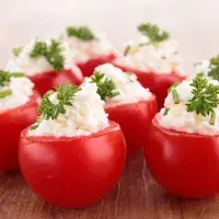 Zapečená rajčata plněná sýrem