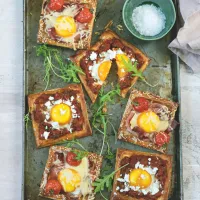 2x vejce na listovém těstě