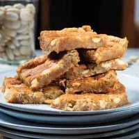 Víkendové úsporné pečení díl 12.: Blondies i beránek s likérem