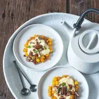 Bramborový mousse, pečený ananas a javorové pekany