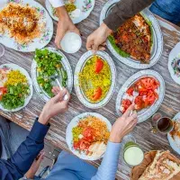 Tisíc a jedna chuť arabské kuchyně: Co ochutnat v Dubaji? 