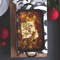 Feta pečená s rajčaty Feta pečená s rajčaty