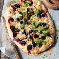 Focaccia s ostružinami a fenyklem