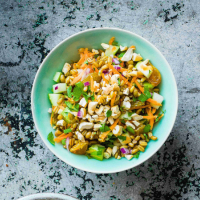 Freekeh naslano s jablkem a ořechy