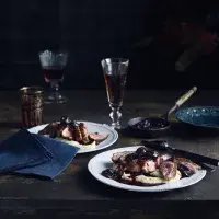 Pečená kachna s višněmi