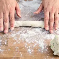 Knedlík nebo nok? Připravte si přílohu z bramborového těsta