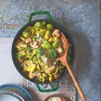 Gnocchi s růžičkovou kapustou a žampiony Gnocchi s růžičkovou kapustou a žampiony