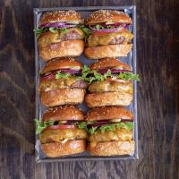 Hovězí cheeseburger