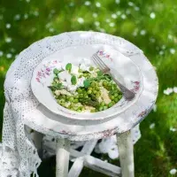 Jáhlový salát s chřestem, edamame a fetou