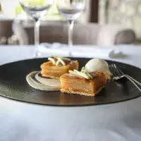 Jablečný ‚tatin‘ s crème anglaise