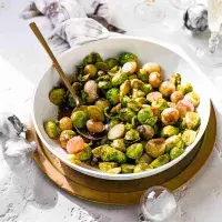 Karamelizované šalotky s kapustičkami