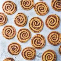 Karamelové spirálové sušenky Karamelové spirálové sušenky