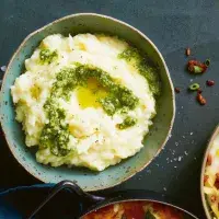 Květákové pyré s pestem