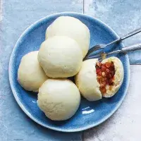 Kynuté knedlíky plněné jablečnými škvarky