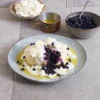 Kynutý knedlík s borůvkami