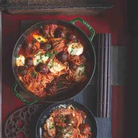 Masové kuličky se špagetami z trouby