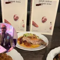 Vadí mi, že se opomíjejí prosté suroviny jako kroupy nebo kopřivy. Kvalita kuchaře se nepozná na drahé surovině, říká Martin Pecina