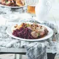 Netradičně tradiční vepřo knedlo zelo Netradičně tradiční vepřo knedlo zelo